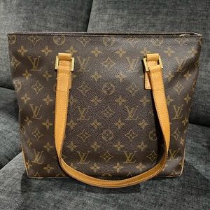 LOUIS VUITTON
Cabas Piano Monogram Shoulder Bag